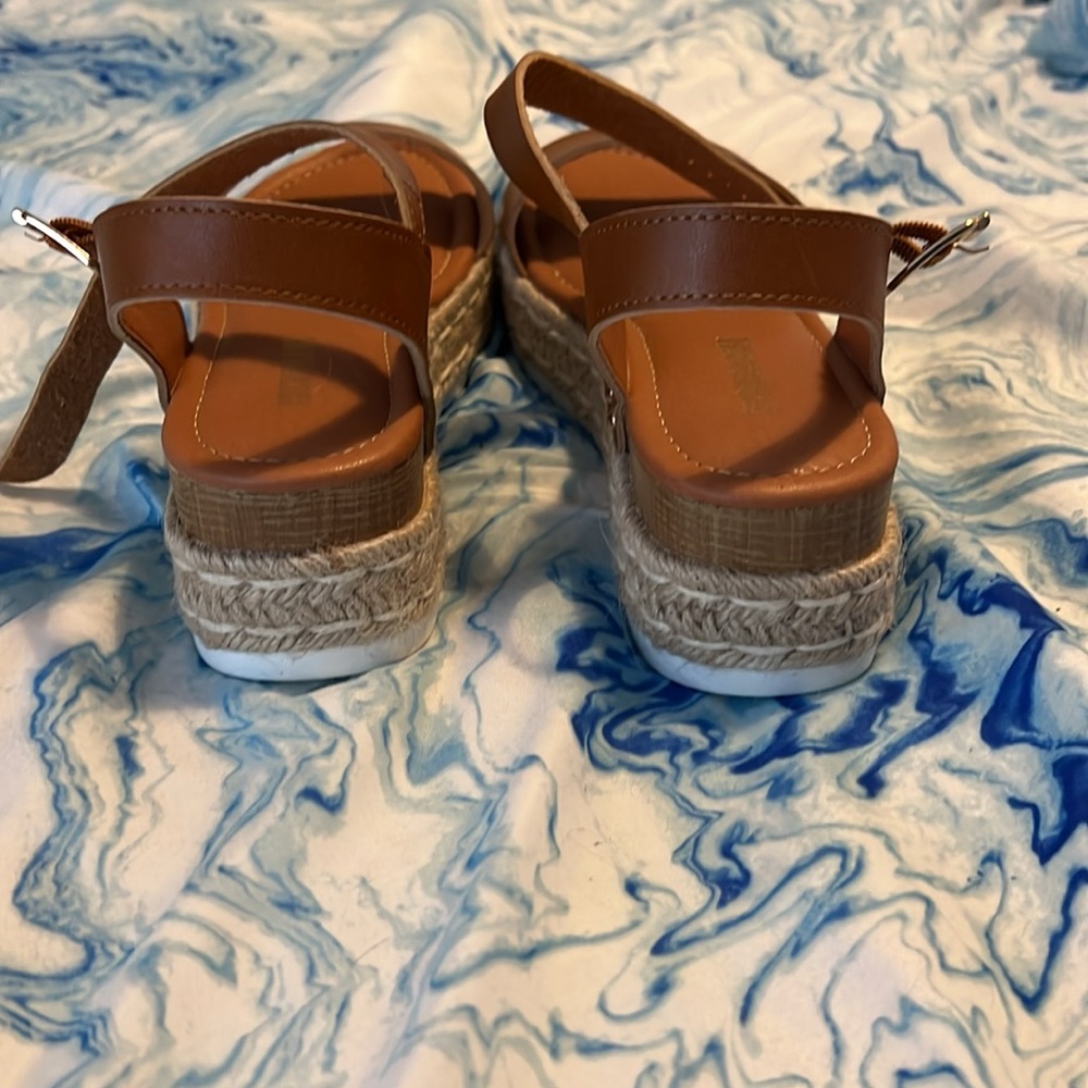 Wedged Sandals - Picture 4 of 4